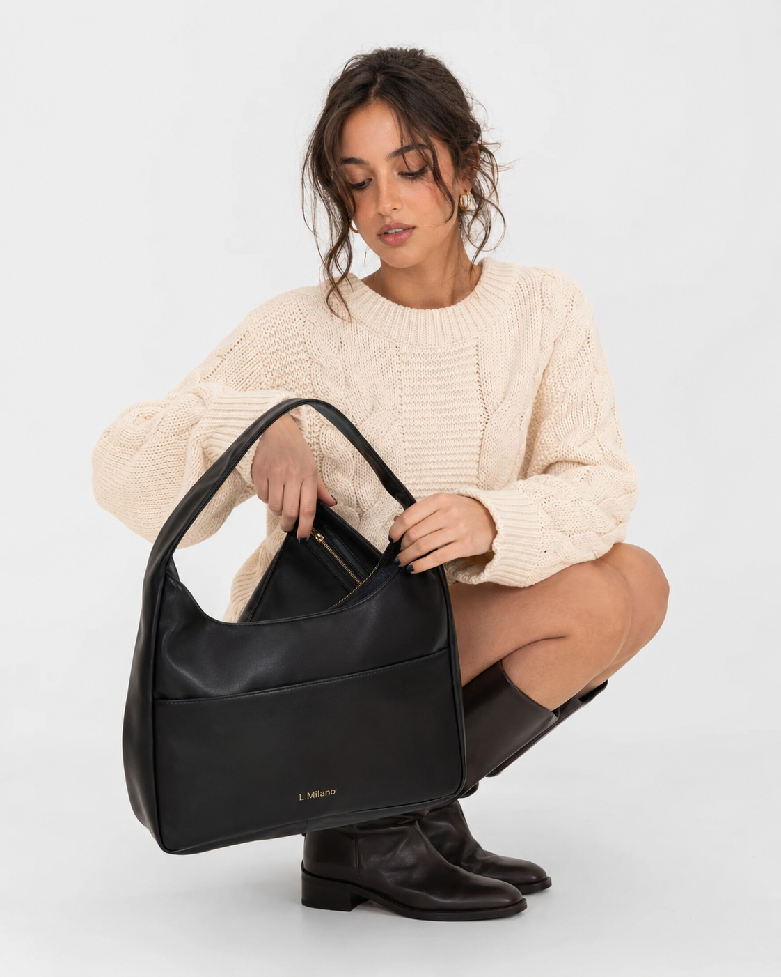 Bolso Milano en negro, de cerca